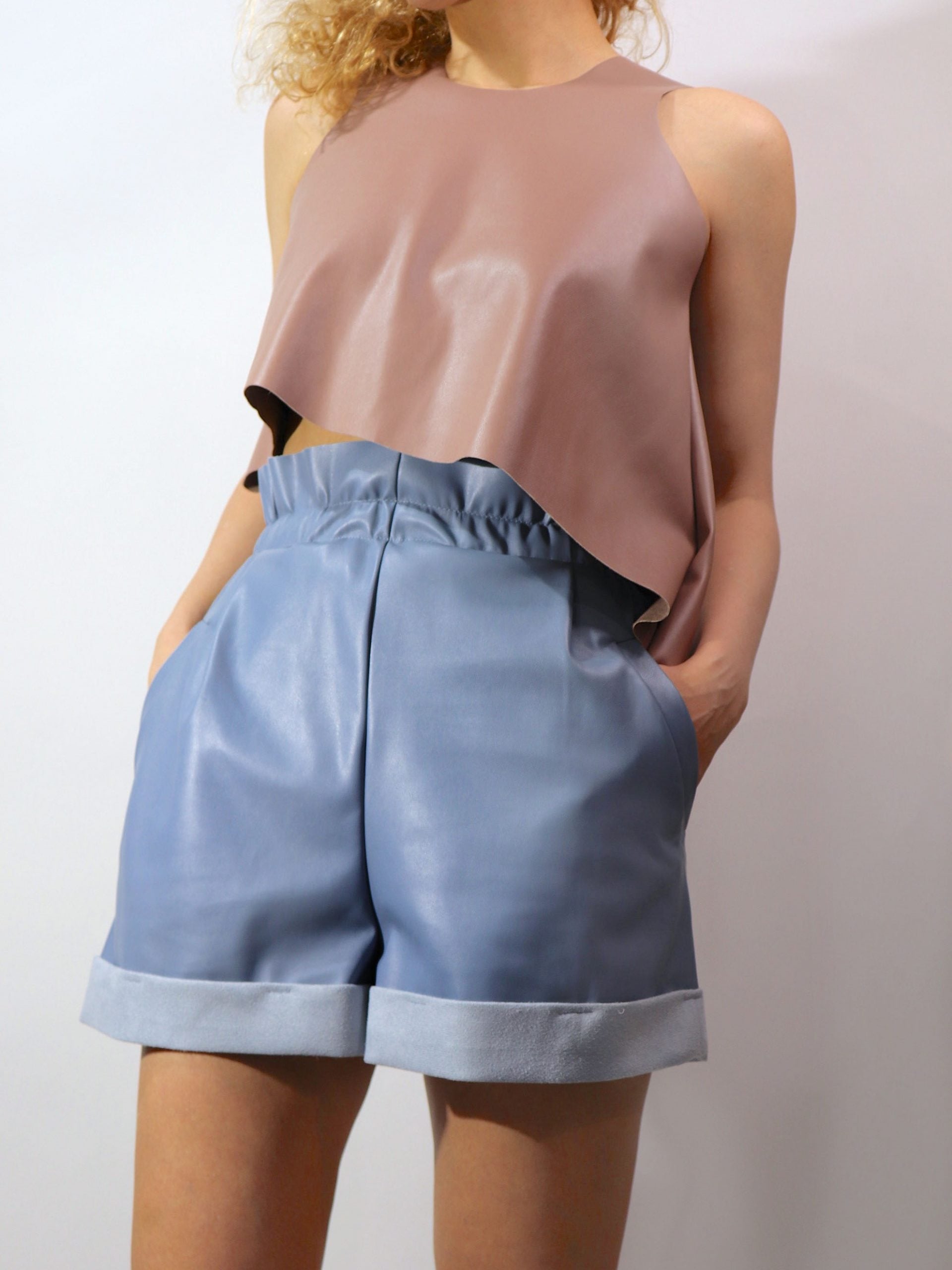 Mini shorts — 1