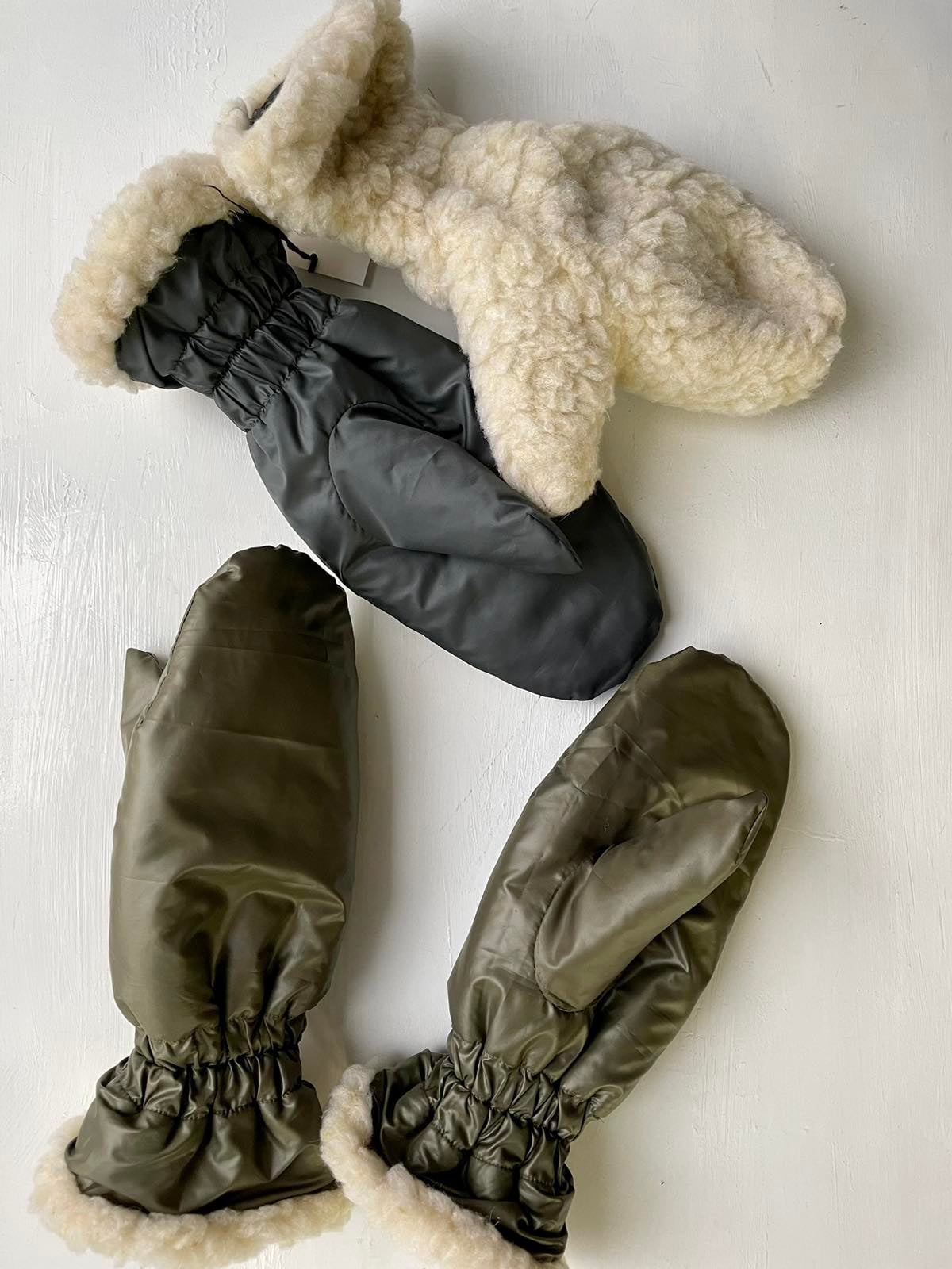 Gloves — 1
