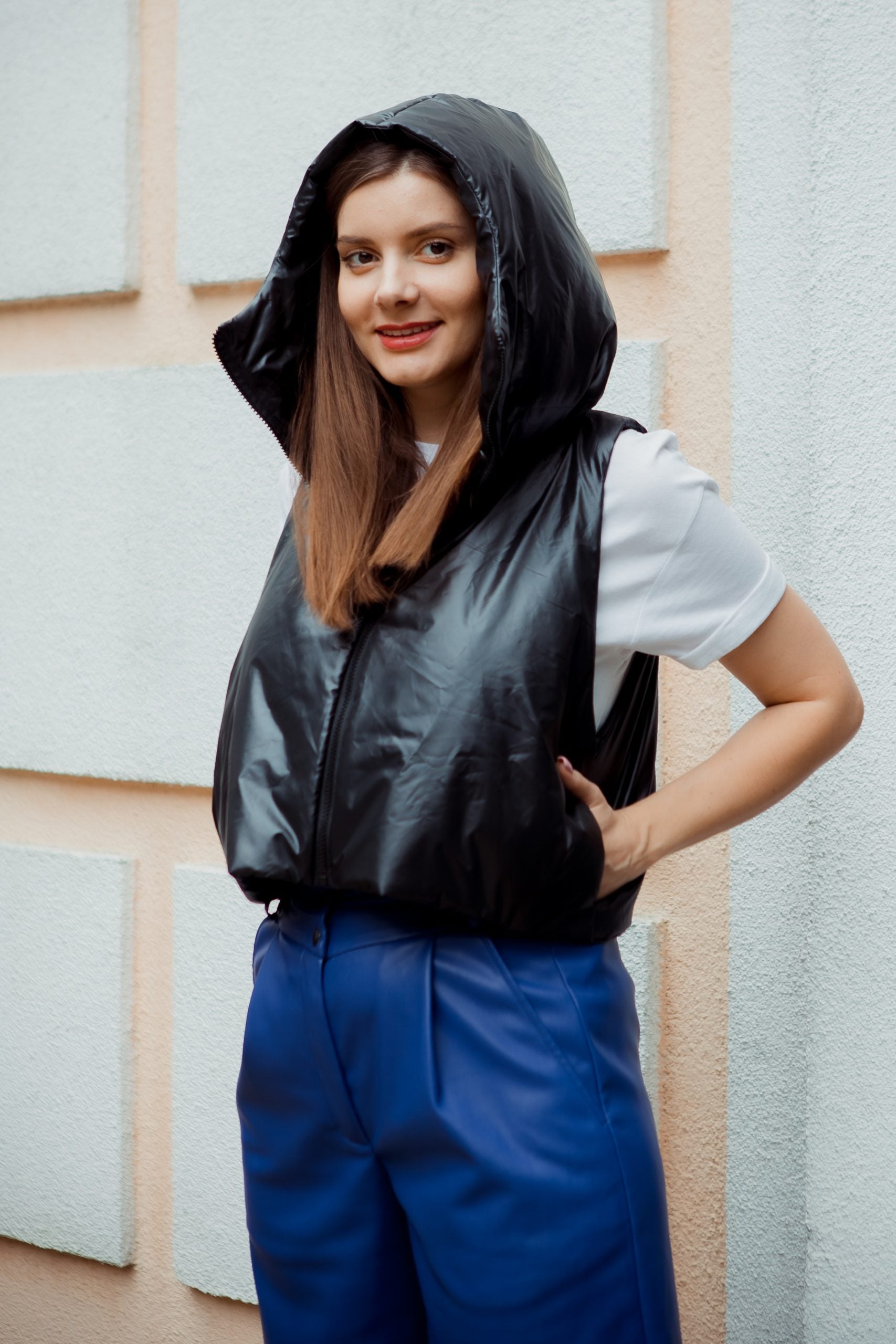 Warm hooded short vest — 1
