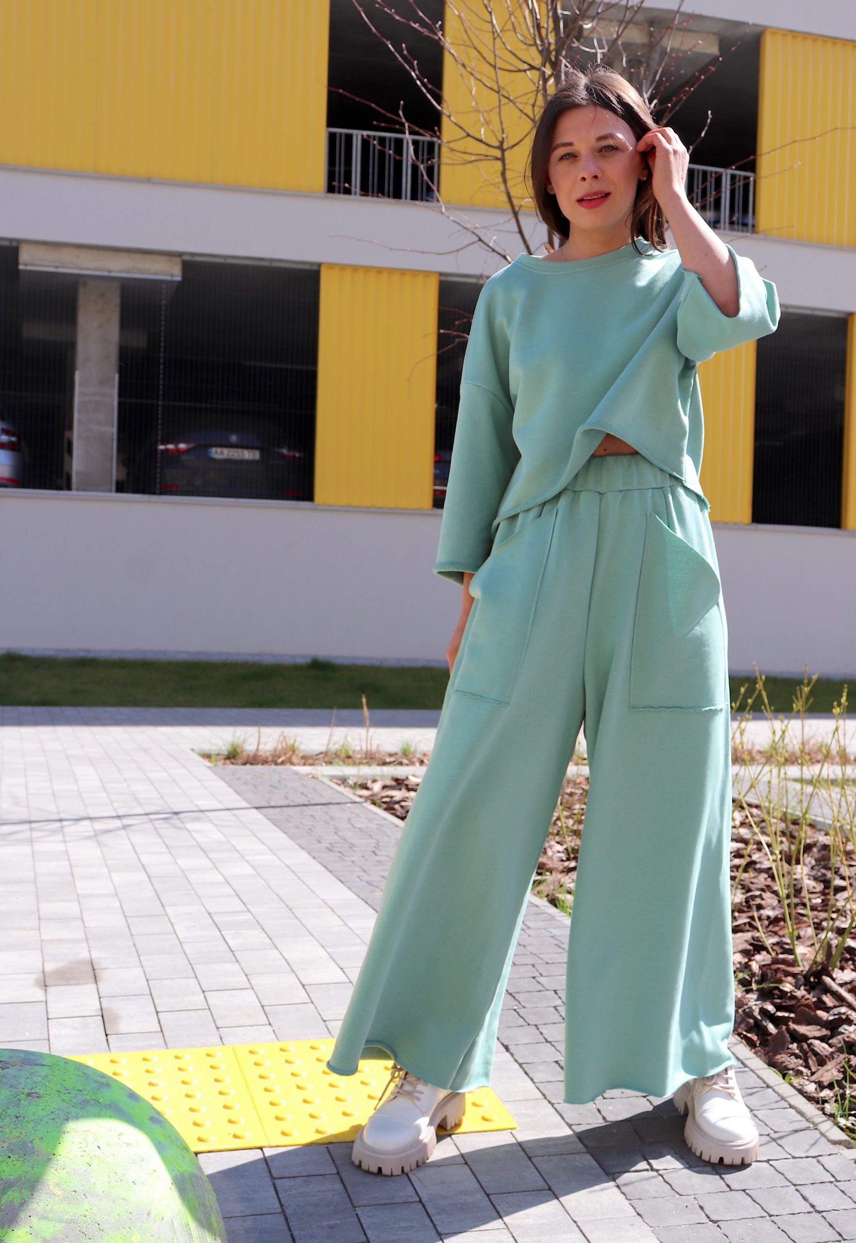 Two pieces set — 1