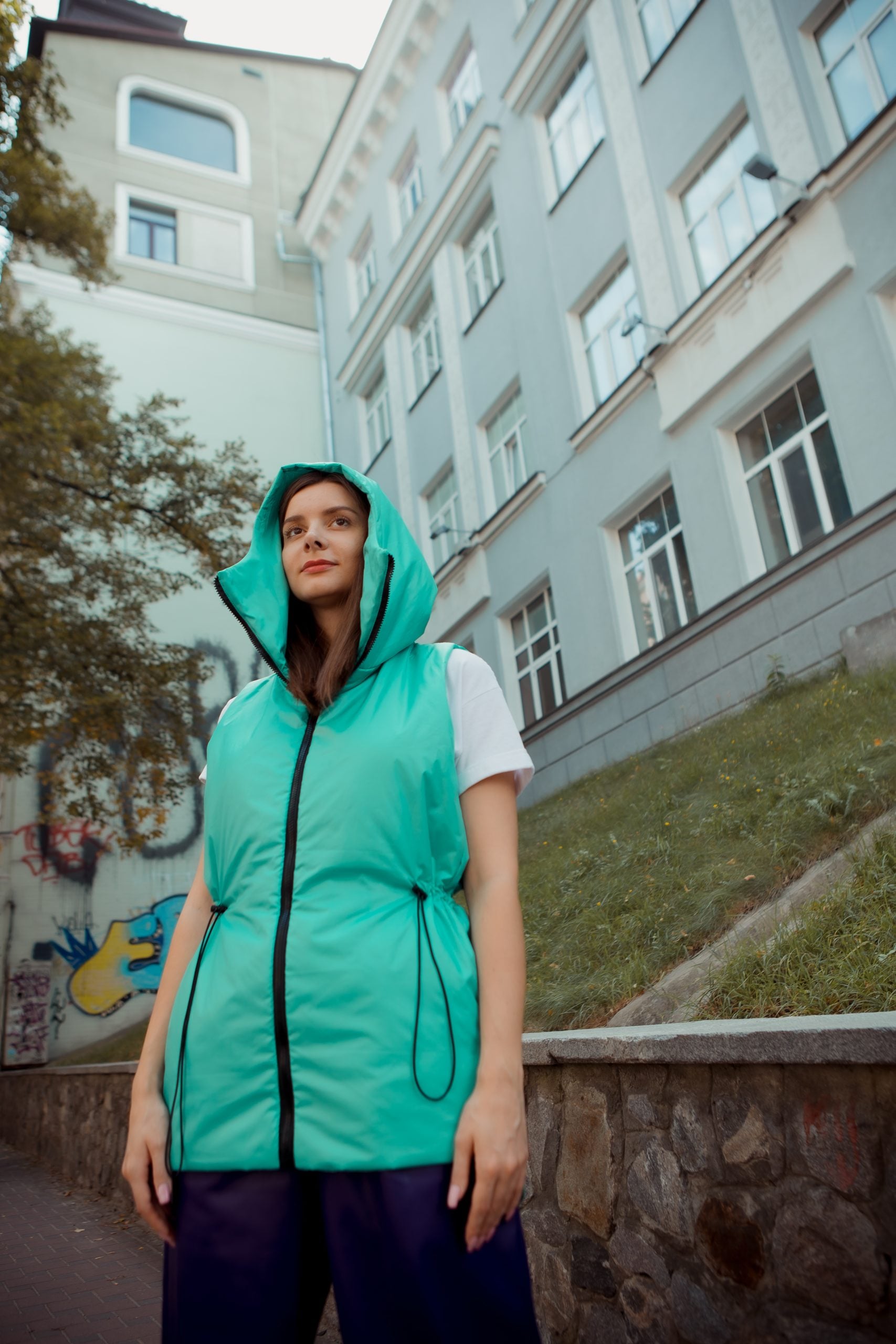 Warm hooded midl vest — 1